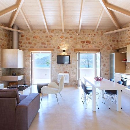 Mary'S Luxury Apartment Plytra 1 Екстер'єр фото